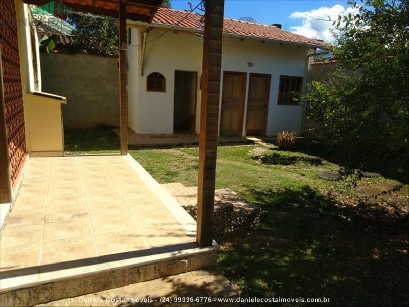 Casa em condomínio a Venda no Jardim das Rosas em Penedo (Itatiaia)