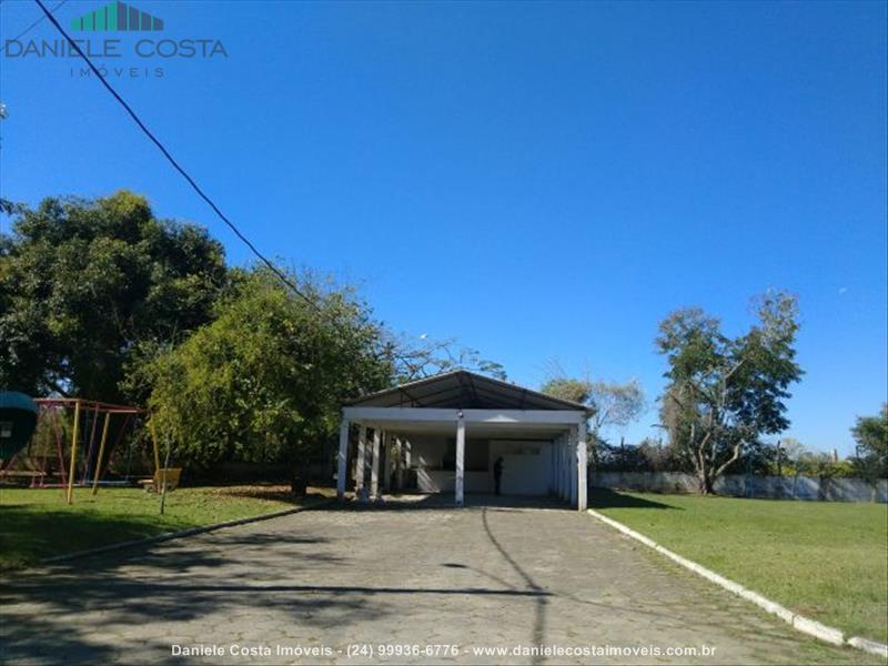 Casa em condomínio a Venda no Jardim das Rosas em Penedo (Itatiaia)