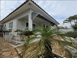 Casa à Venda