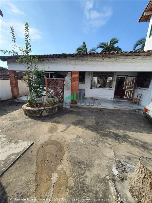 Casa a Venda no Centro em Resende