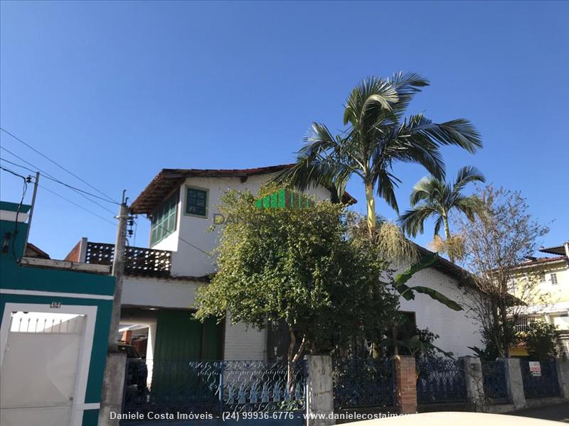 Casa a Venda no Centro em Resende