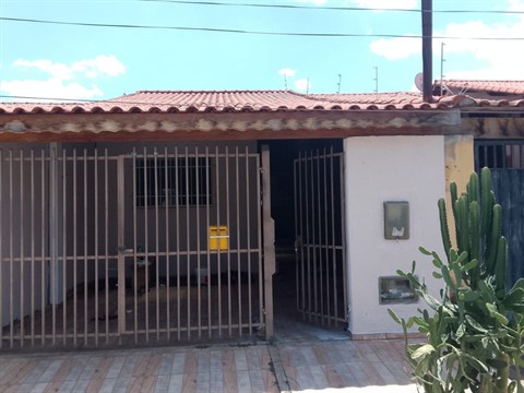 Casa à Venda