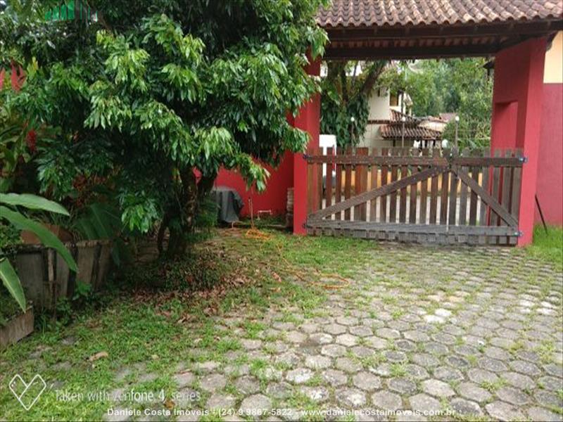 Casa a Venda no Centro em Penedo (Itatiaia)