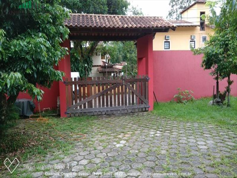 Casa a Venda no Centro em Penedo (Itatiaia)