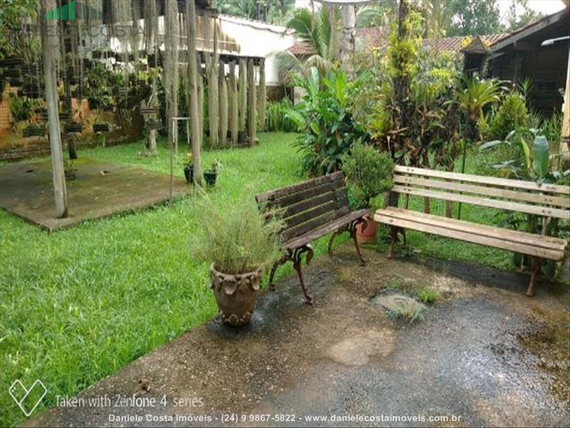 Casa a Venda no Centro em Penedo (Itatiaia)